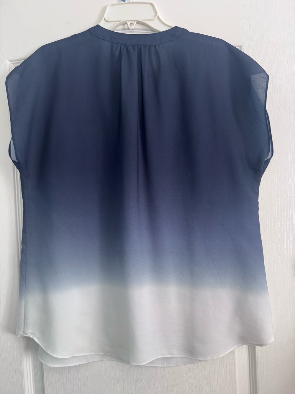 INC International Concepts Navy to White Ombre Cap Sleeve Blouse - Picture 2 of 3